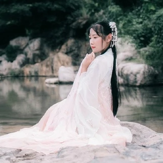 唯美古韵女子头像