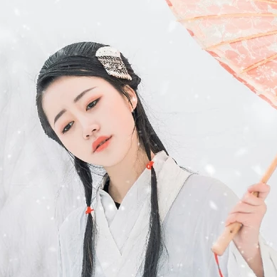 白衣素雪带伞女生头像,唯美古风真人头像