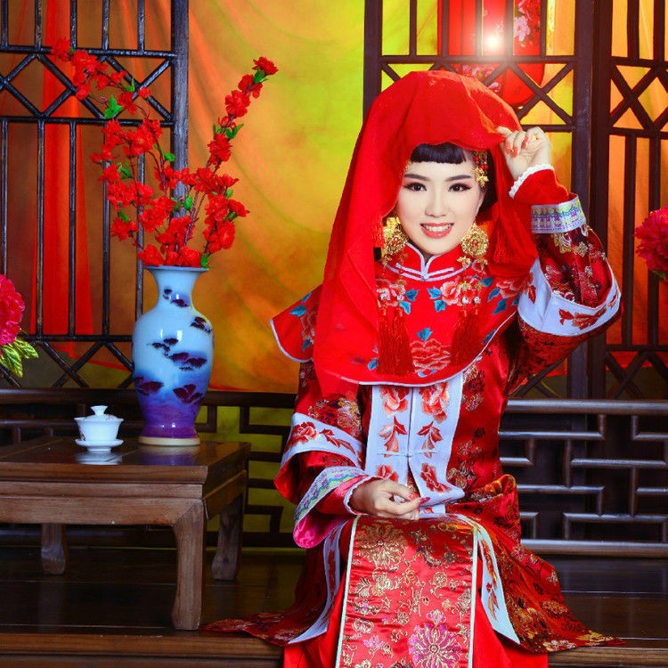 唯美中国传统婚礼服饰设计艺术
