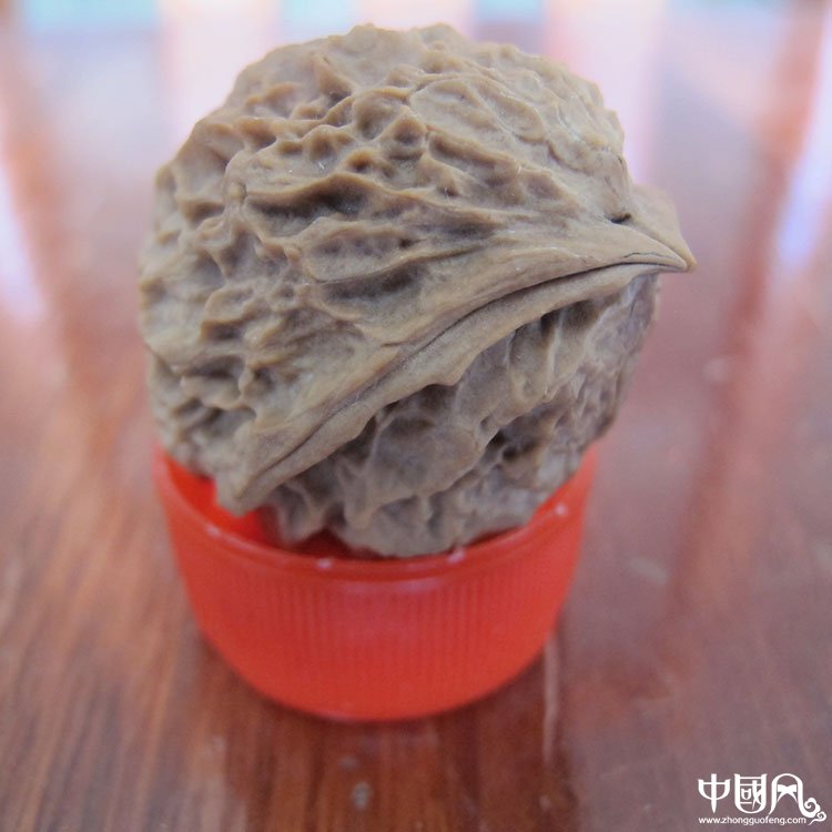 文玩鹰嘴核桃（典藏精品）