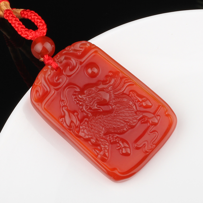 红玛瑙招财麒麟玉吊坠