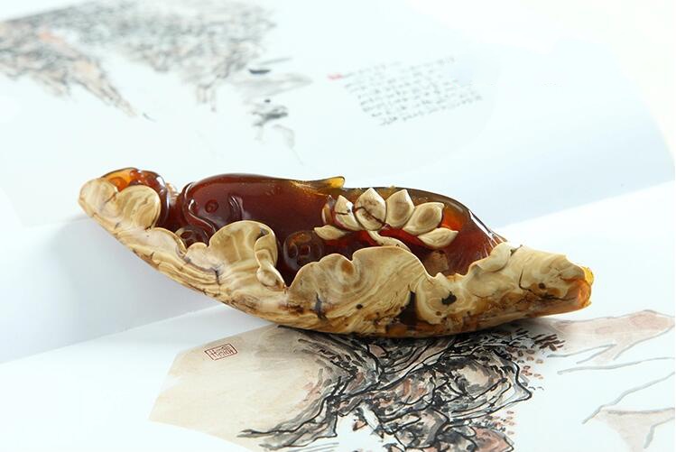 缅甸琥珀莲年有余雕件