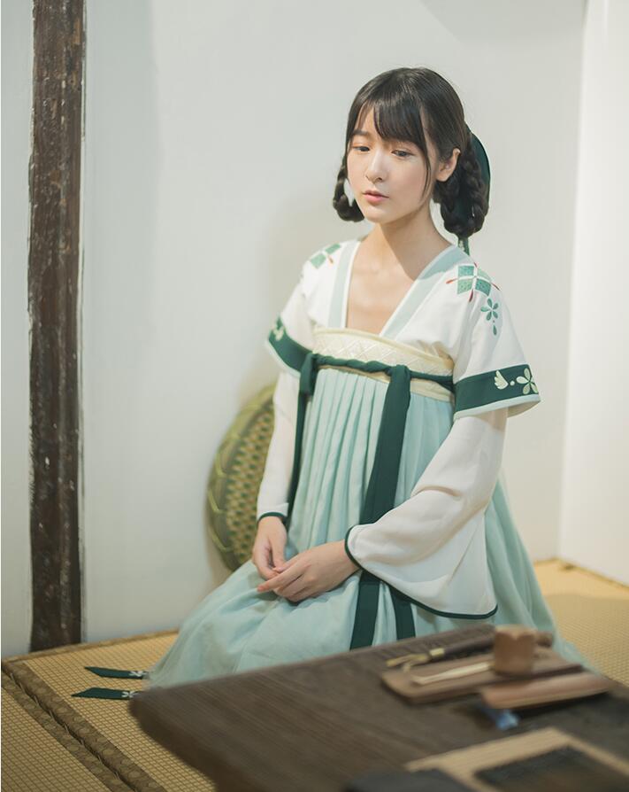 流萤一体式连衣裙 汉服