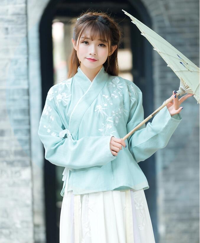 传统改良汉服古装图片