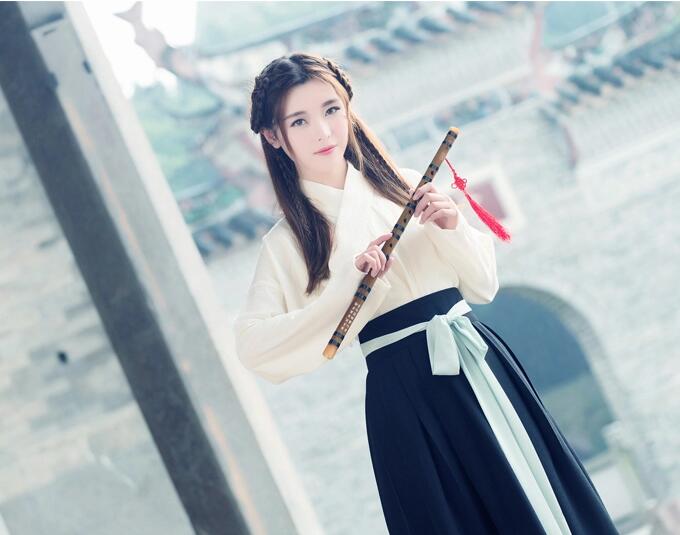 古风女绣花交领齐腰襦裙古装图片