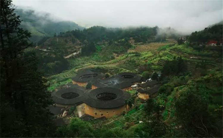 福建塔下村土楼民宿