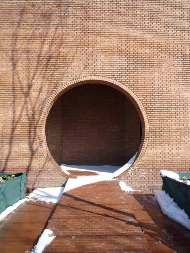 红砖的建筑艺术，每一张红砖墙都可以拿去做红