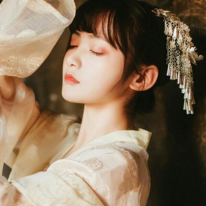 风华灼灼古风头像，古装真人女生头像