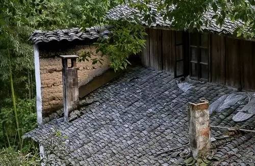 客堂间莫干山民宿，隐居深山聆听自然