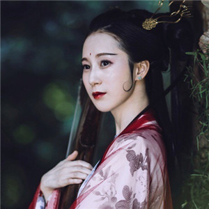 庭院深深思几许古风女子头像，古风真人头像