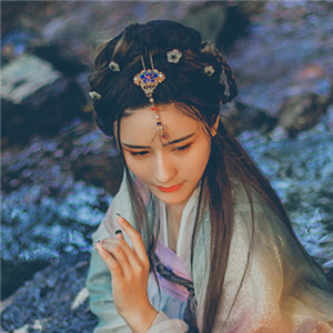 星辉光影汉服古风女子头像，妖媚女生头像
