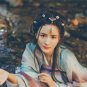 星辉光影汉服古风女子头像，妖媚女生头像