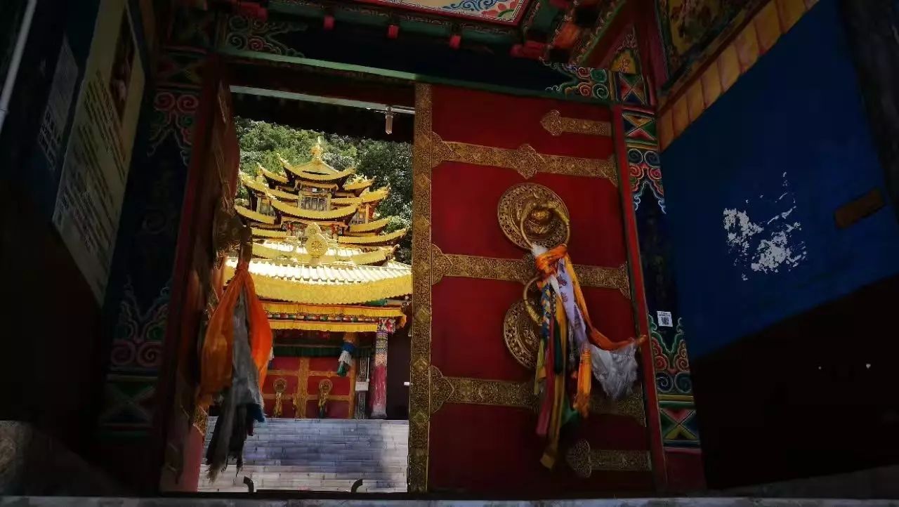 松赞丽江林卡,历经千百年岁月流淌的历史古建