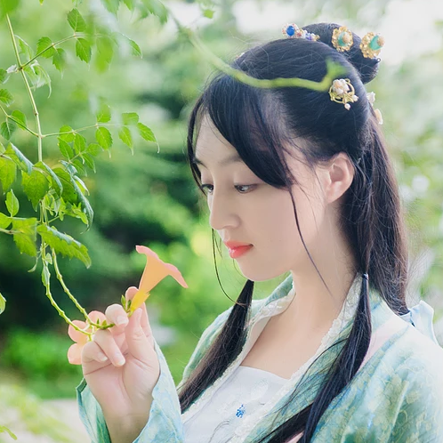 鹊桥仙唯美小清新古风真人女子头像