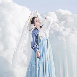 雪仙子唯美冷艳古风真人女子头像