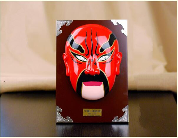京剧脸谱之关羽文化传承的生命美