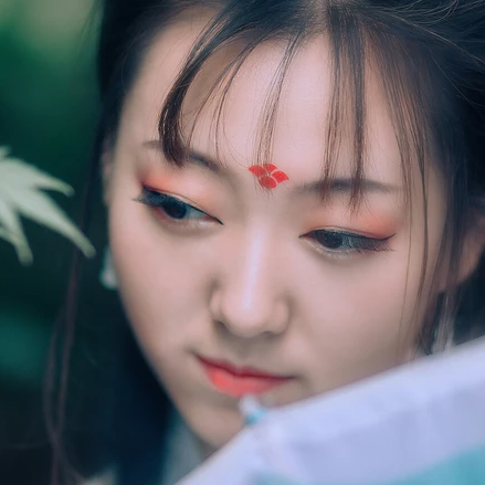 唯美汉服女生头像，古风真人女子头像