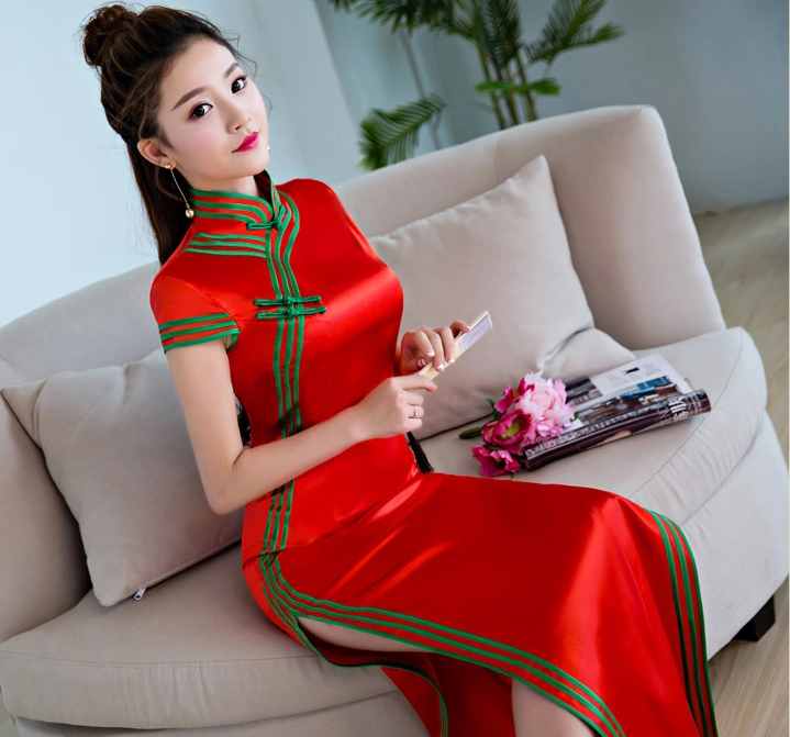 时尚中国风红色走秀旗袍