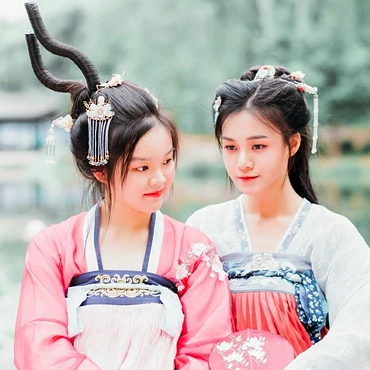 温暖情谊闺蜜头像，唯美古风女子真人头像