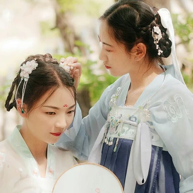 汉服带团扇闺蜜头像，唯美古风真人头像