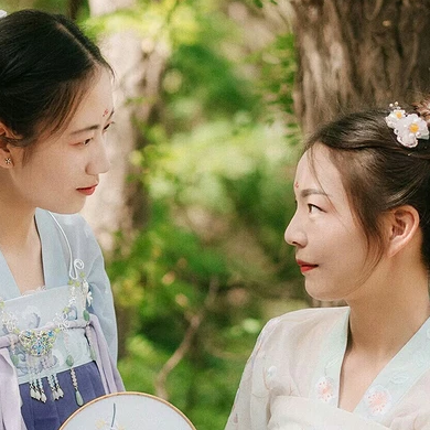 汉服带团扇闺蜜头像，唯美古风真人头像