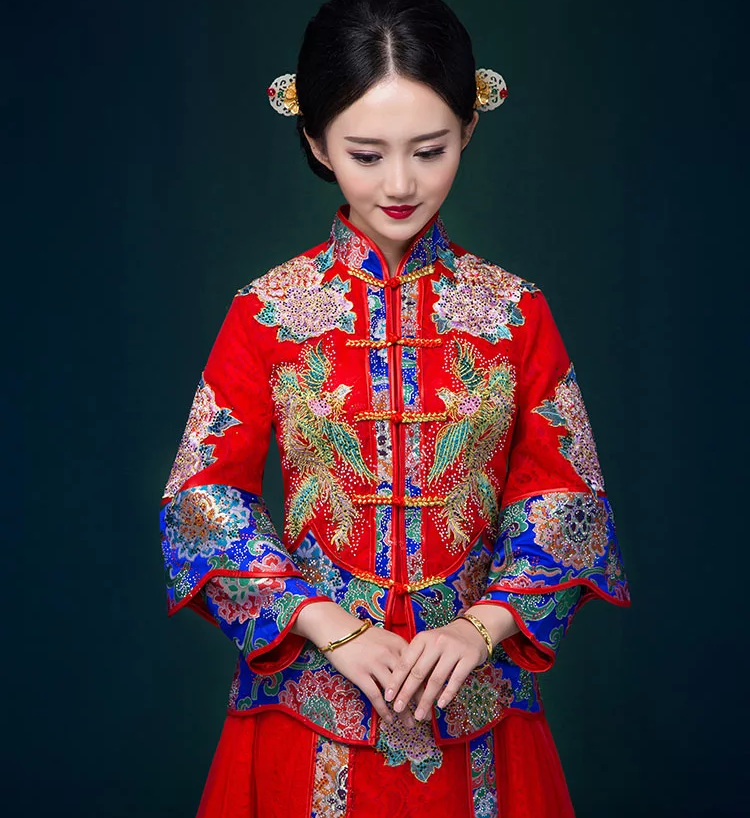 中国风中式礼服，凤凰刺绣新娘结婚礼服