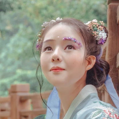清新可爱美人妆女生头像，唯美古风真人头像
