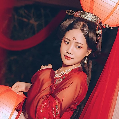 红衣带团扇女生头像，唯美古风真人头像