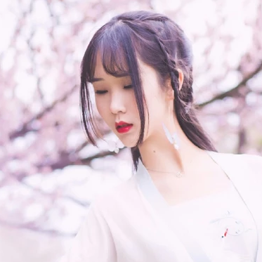 翩翩仙气女生头像，唯美古风真头像