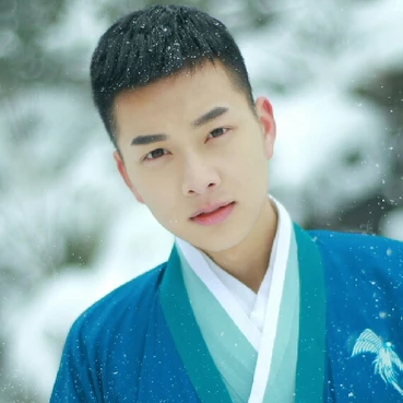 雪地禅意男生头像，唯美古风真人头像