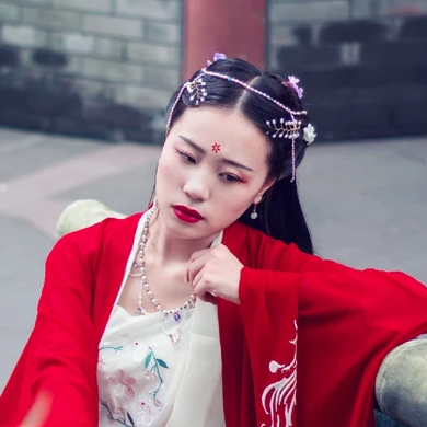 红衣喝酒女生头像,唯美古风真人头像