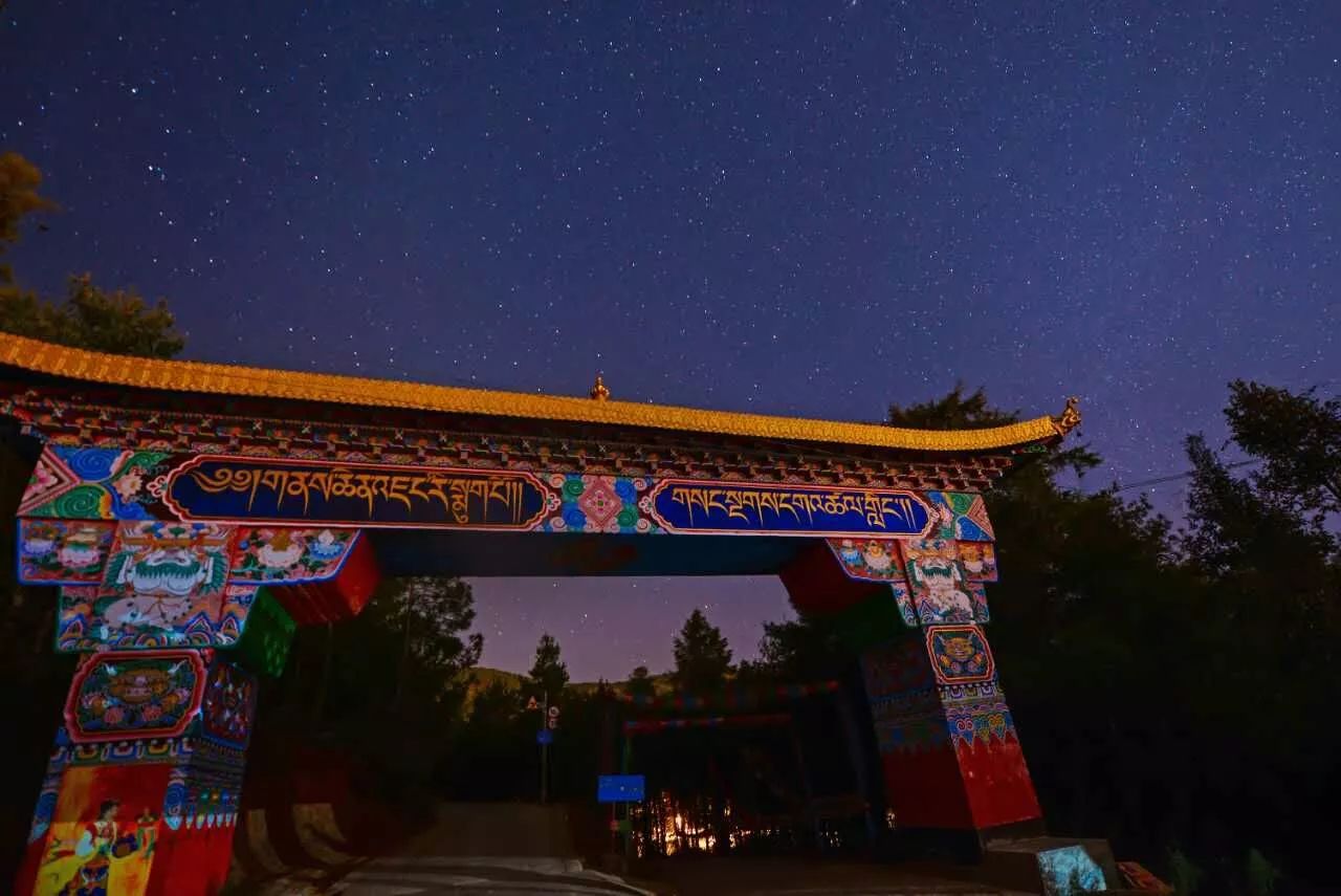 丽江·灵净山舍，一花一木一世界！