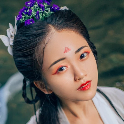 青莲芙蓉女生头像，唯美古风真人头像