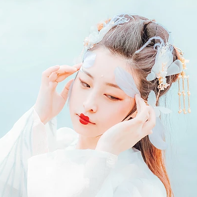 羽仙带伞女生头像，唯美古风真人头像