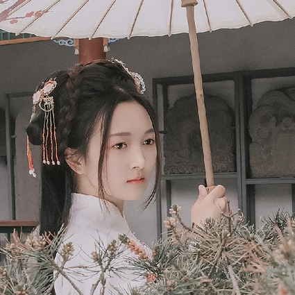 甜美可爱带伞团扇女生头像，唯美古风真人头像
