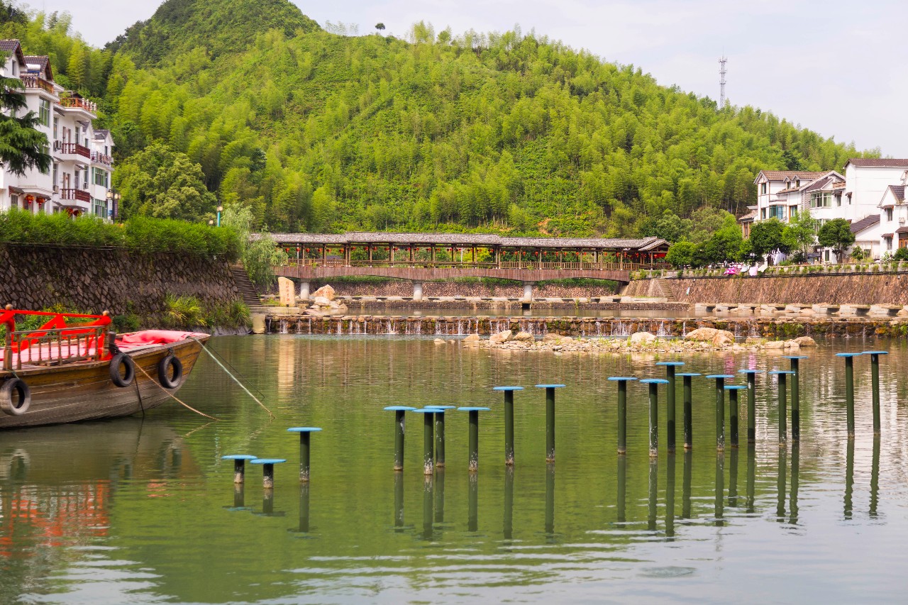 點叁民宿，千岛湖坐船赏景岂不诗意？