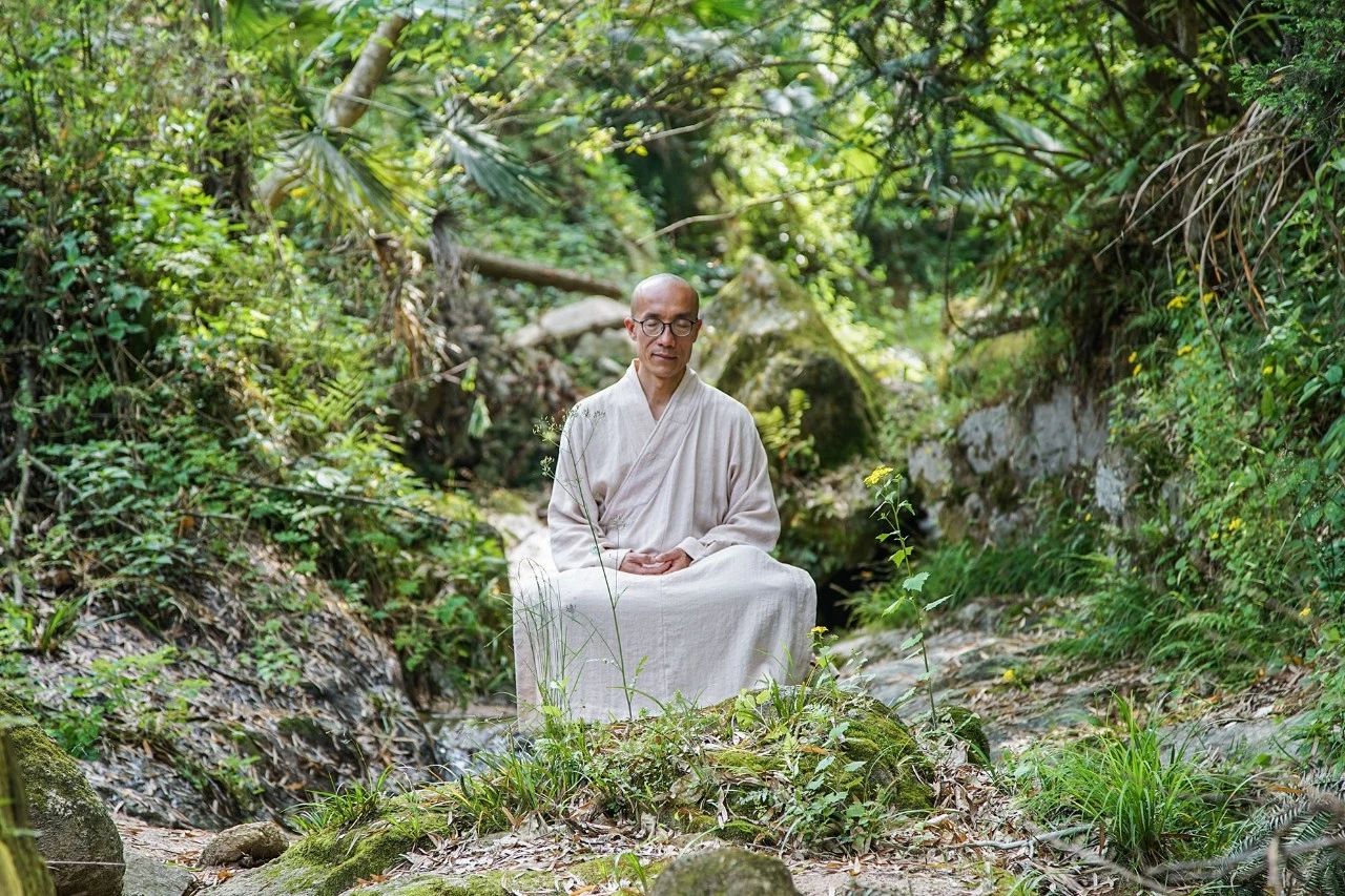 一音禅师的佛系生活：独自修行活在当下！