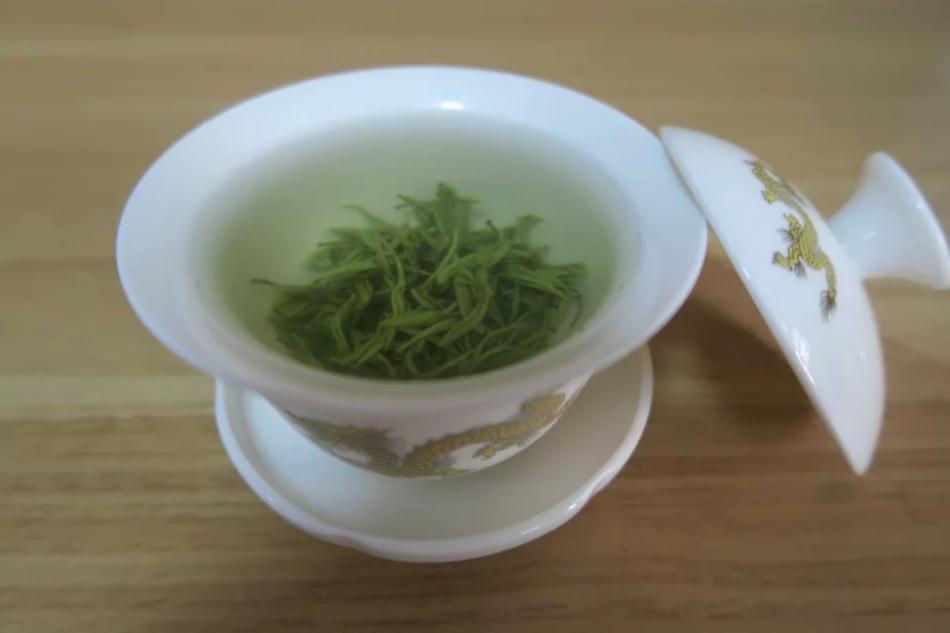狗牯脑茶茶叶茶图片3 (3/9)