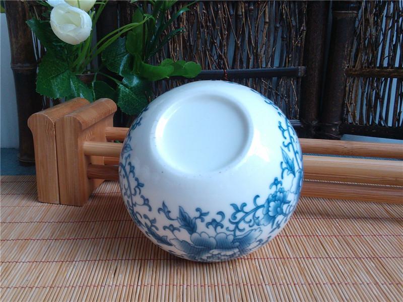 玉瓷兰彩茶叶罐图片3