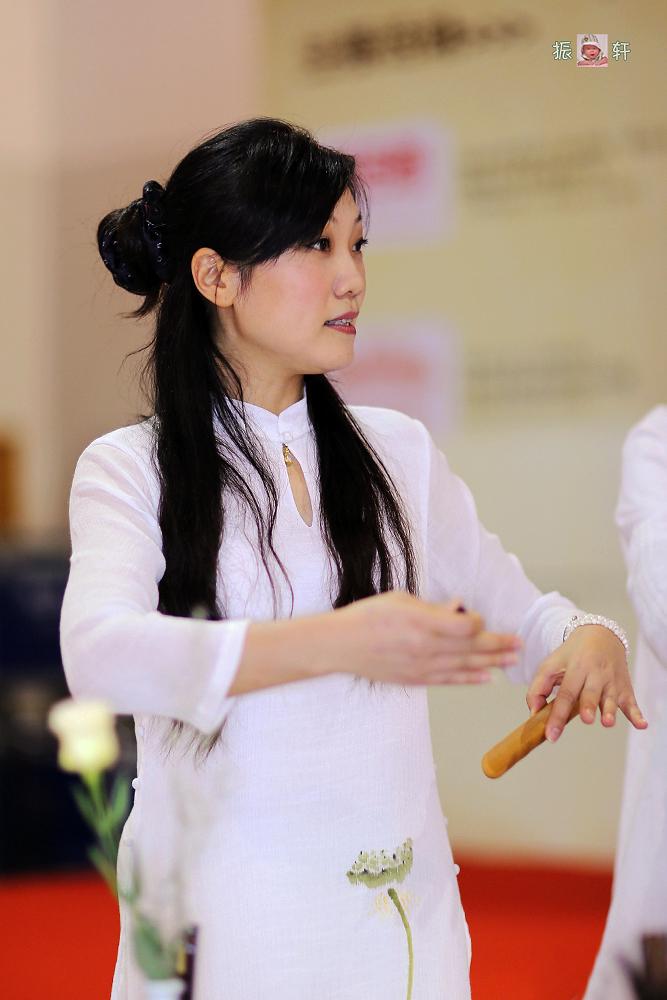 茶道女茶艺泡茶表演图片8