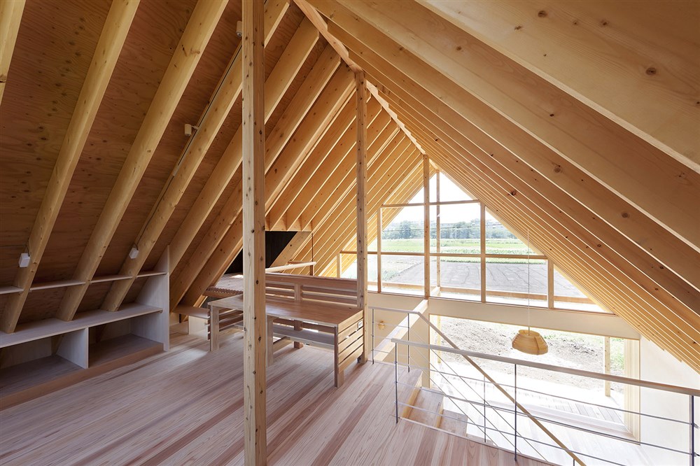 田野上的家：川越山形小木屋