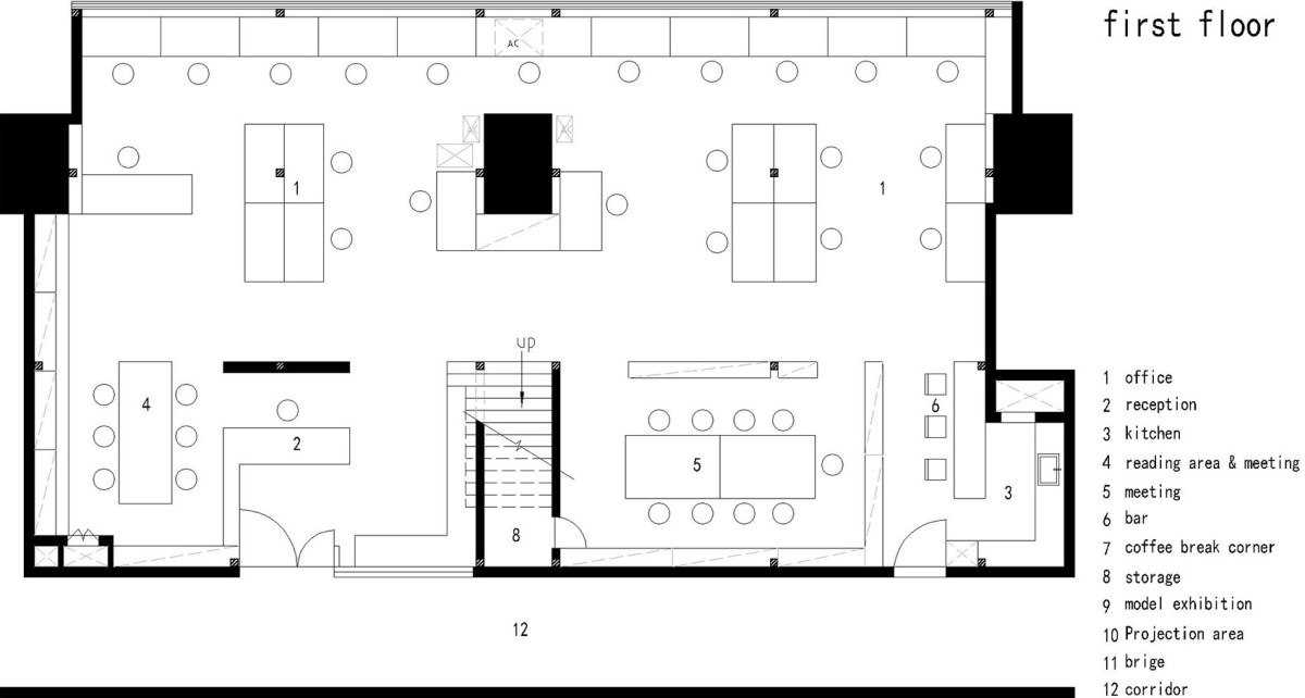 “屋顶”之下灵动而活跃的办公空间