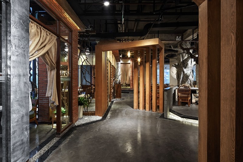 成都园里火锅餐厅