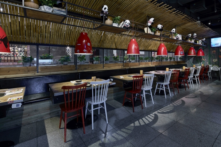 上海HAODUOQIAN串串餐厅空间创意设计