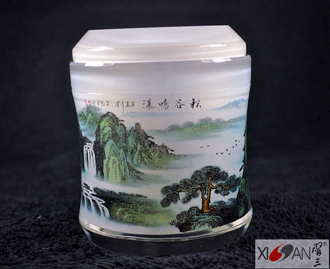 习三精美的中国传统内画艺术