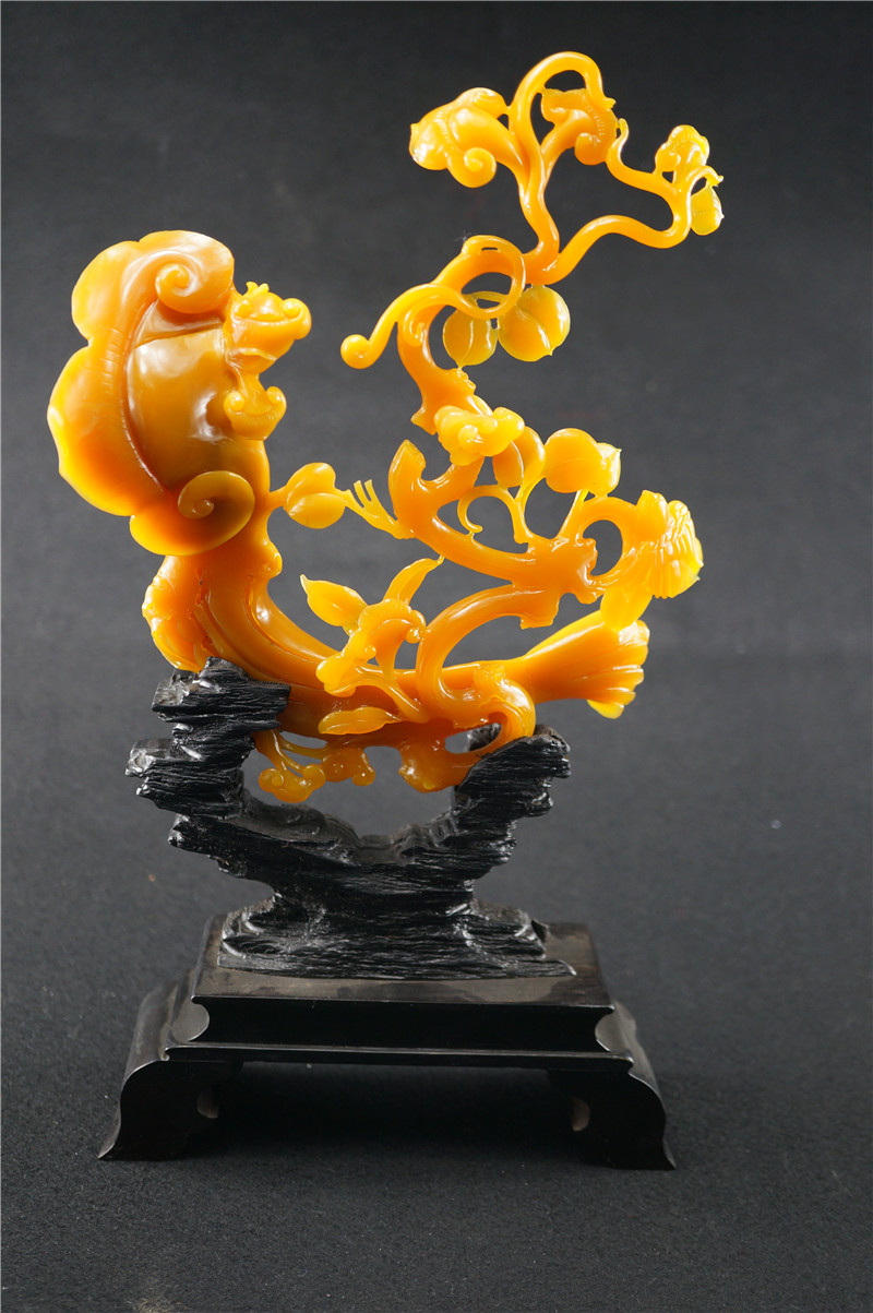 精美的现代黄龙玉雕艺术品（三十一）
