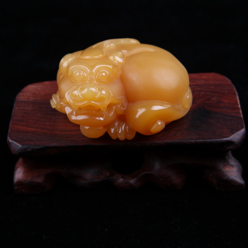 精美的现代黄龙玉雕艺术品（三十一）