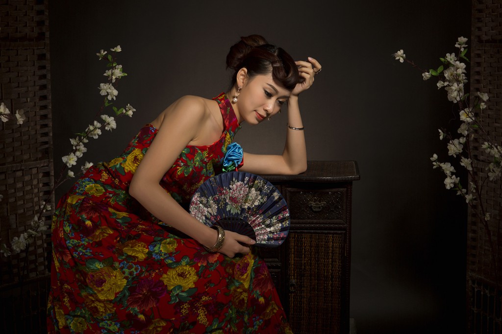 时尚中国风古典旗袍女郎摄影艺术
