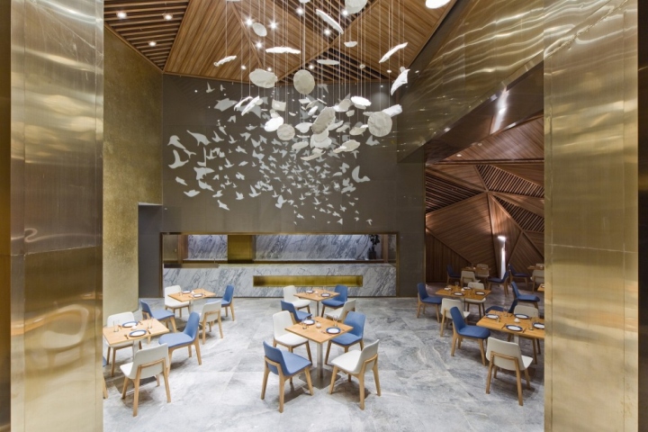 Panorama设计的中国成都Yue餐厅室内