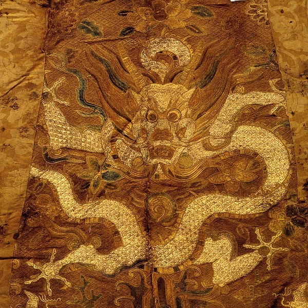衣上龙纹--中国皇族龙袍上的刺绣龙纹（一）